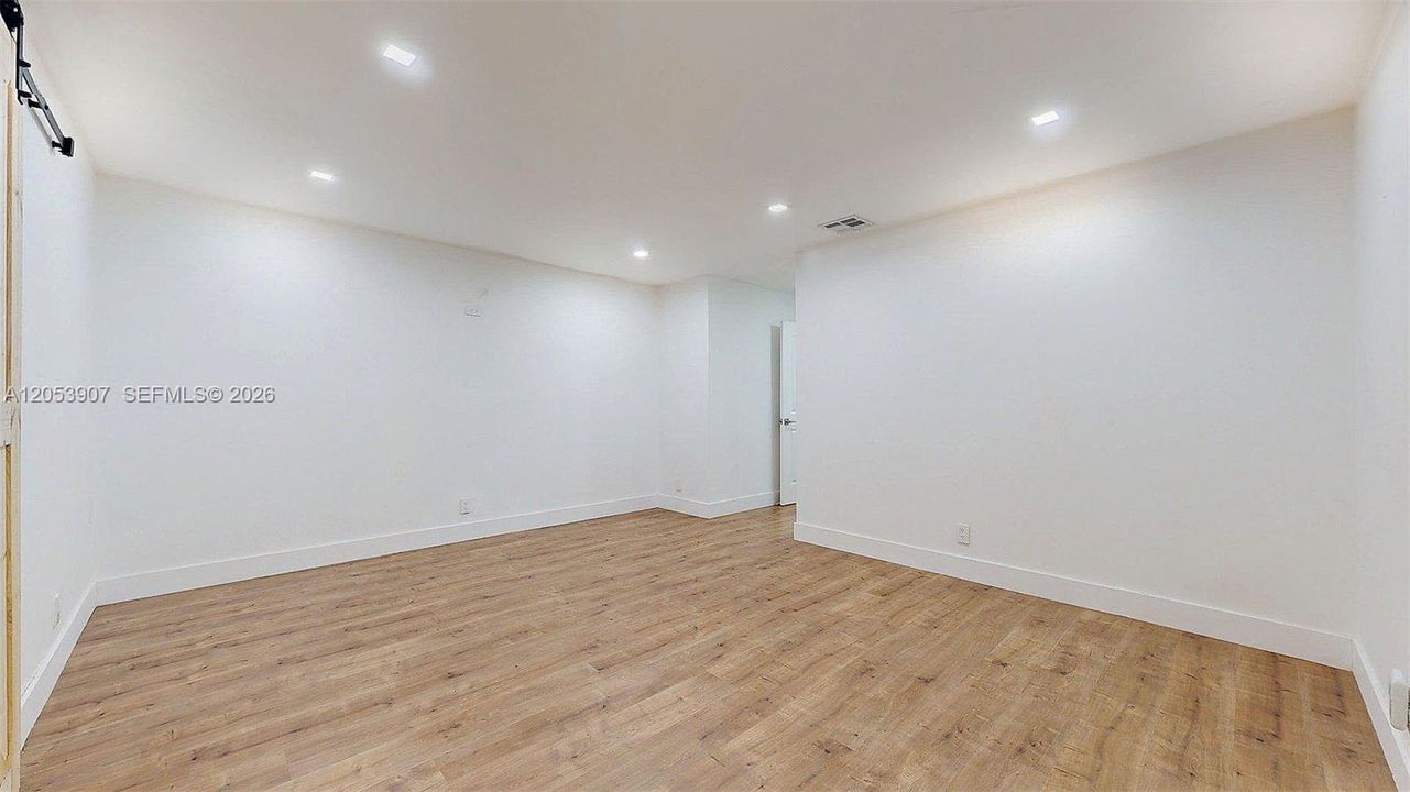 En Renta: $3,500 (4 camas, 2 baños, 2020 Pies cuadrados)