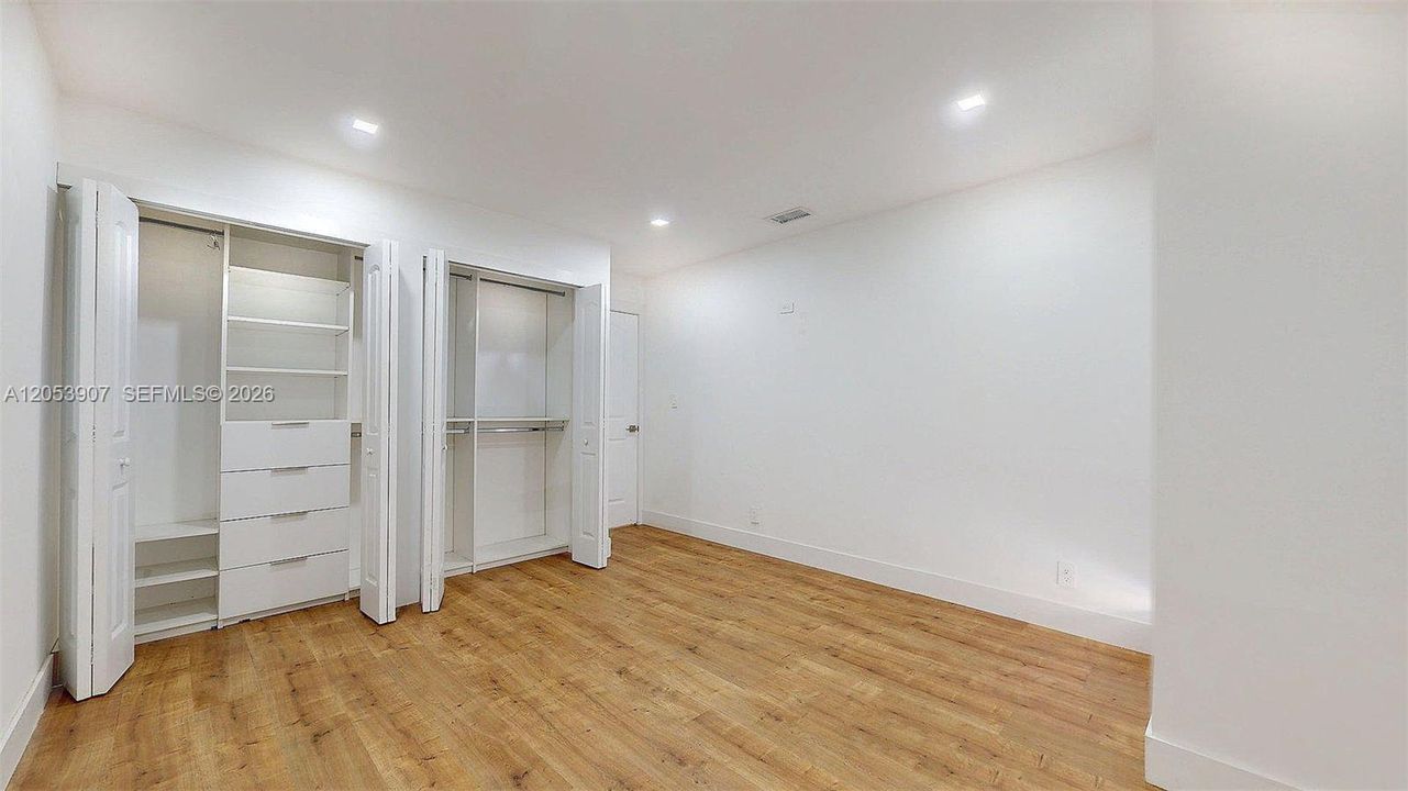 En Renta: $3,500 (4 camas, 2 baños, 2020 Pies cuadrados)