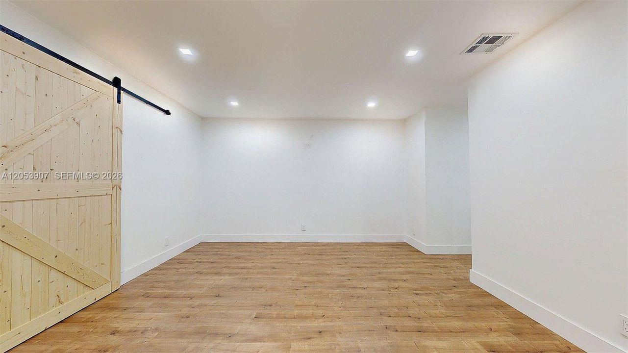 En Renta: $3,500 (4 camas, 2 baños, 2020 Pies cuadrados)