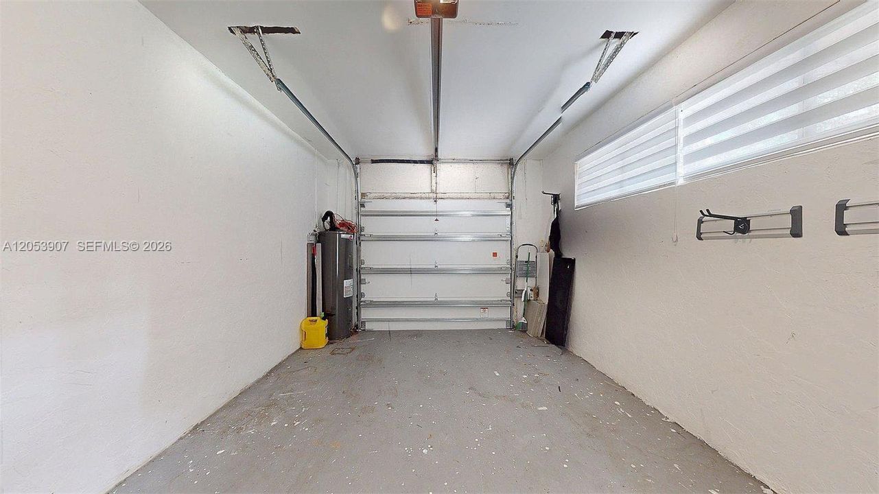 En Renta: $3,500 (4 camas, 2 baños, 2020 Pies cuadrados)