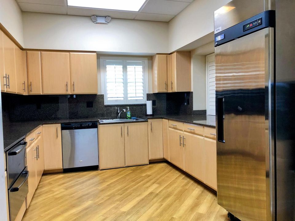 CLUBHOUSE KITCHEN