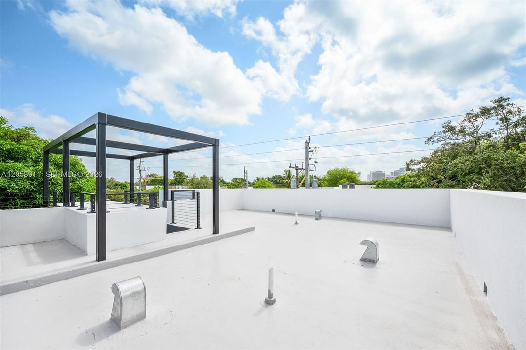 En Venta: $2,990,000 (4 camas, 4 baños, 2643 Pies cuadrados)