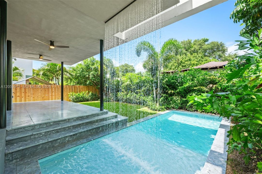 En Venta: $2,990,000 (4 camas, 4 baños, 2643 Pies cuadrados)