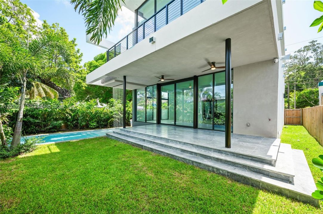 En Venta: $2,990,000 (4 camas, 4 baños, 2643 Pies cuadrados)