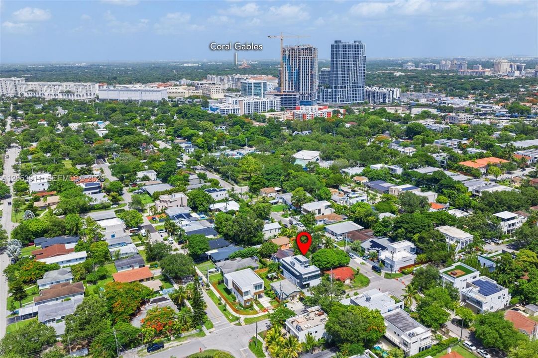 En Venta: $2,990,000 (4 camas, 4 baños, 2643 Pies cuadrados)