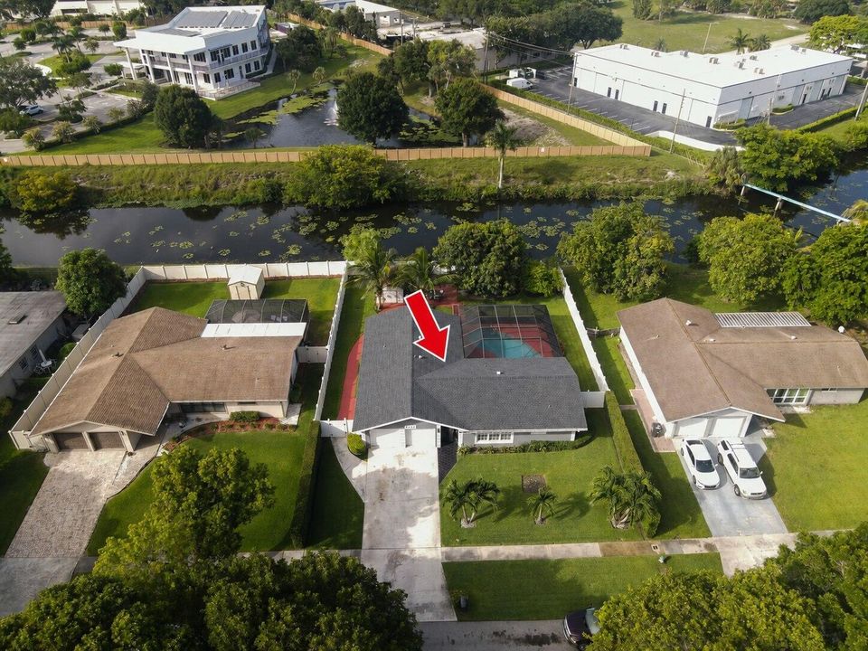DJI_0451-MLS-red-arrow
