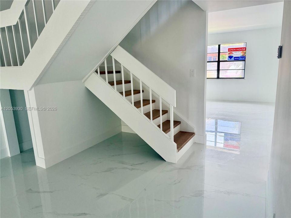 На продажу: $450,000 (3 спален, 2 ванн, 1830 Квадратных фут)