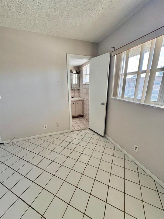 en suite bathroom