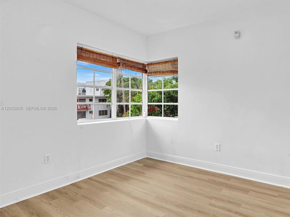 В аренду: $2,395 (1 спален, 1 ванн, 550 Квадратных фут)