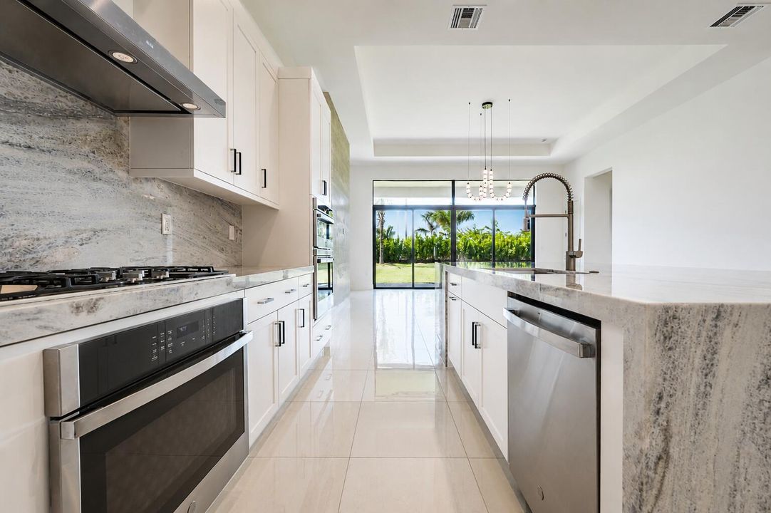 9597 Regal Palm Ct_5
