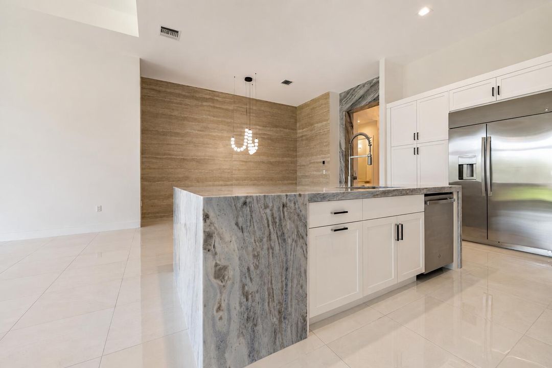 9597 Regal Palm Ct_6