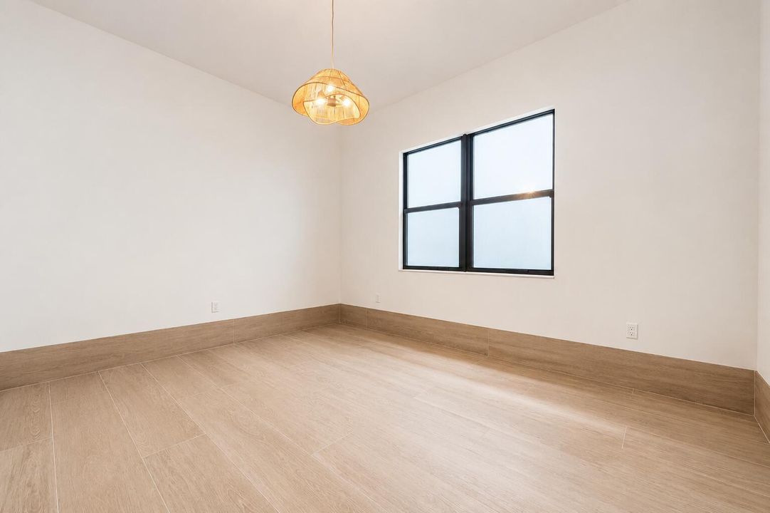 9597 Regal Palm Ct_29