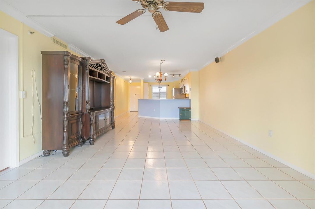 Living/Dining Area