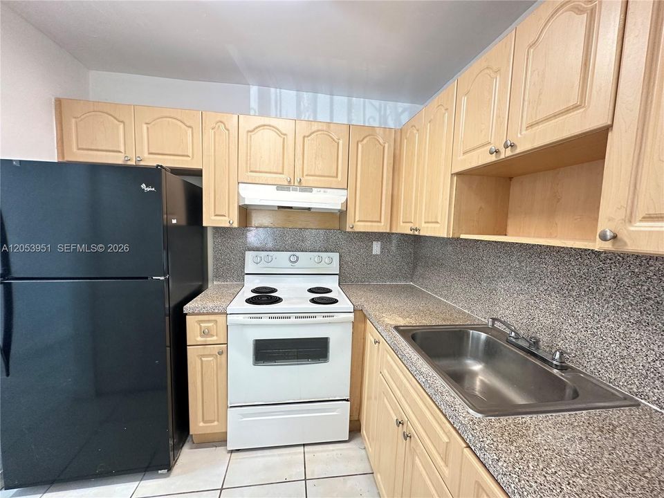 В аренду: $1,799 (1 спален, 1 ванн, 700 Квадратных фут)
