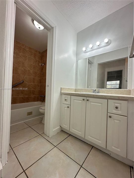 В аренду: $1,799 (1 спален, 1 ванн, 700 Квадратных фут)