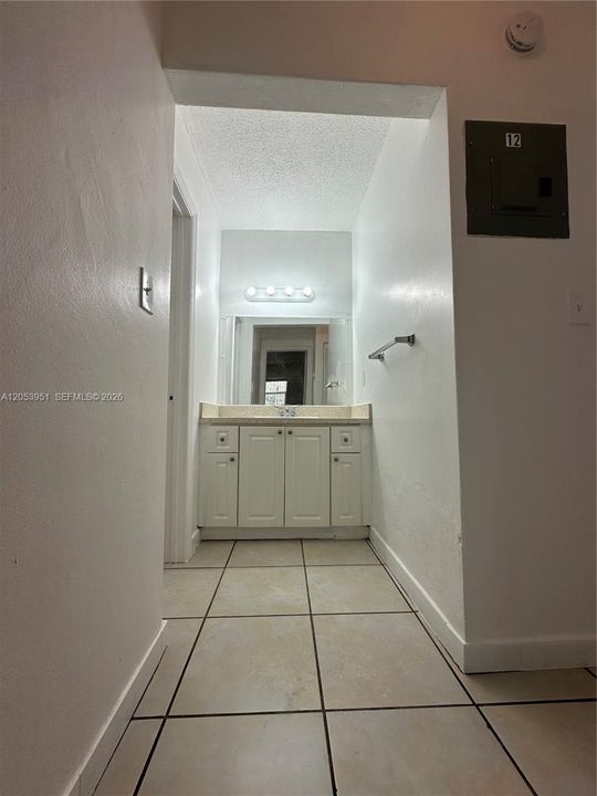В аренду: $1,799 (1 спален, 1 ванн, 700 Квадратных фут)