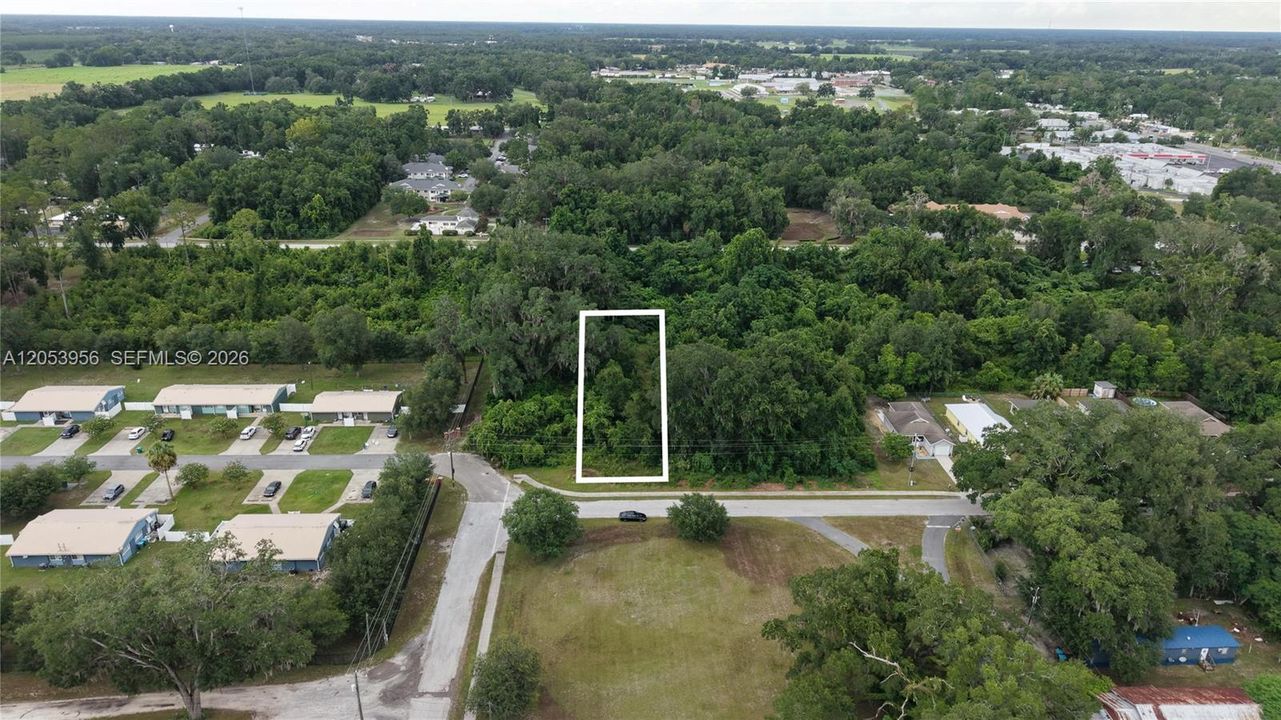 На продажу: $30,000 (0.14 acres)