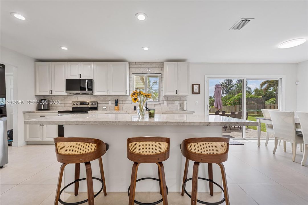 For Sale: $650,000 (4 beds, 2 baths, 2028 Square Feet)