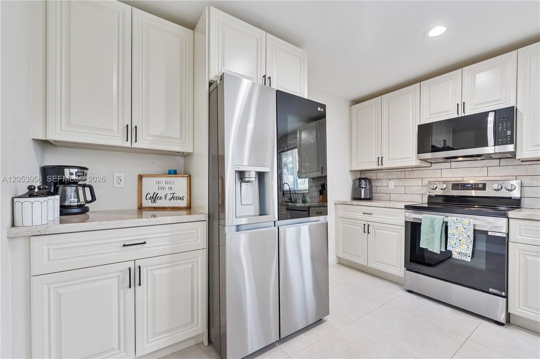 For Sale: $650,000 (4 beds, 2 baths, 2028 Square Feet)