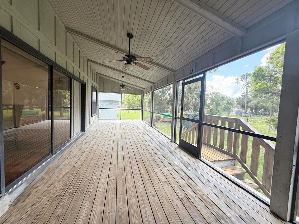 Lanai:Back Porch 2