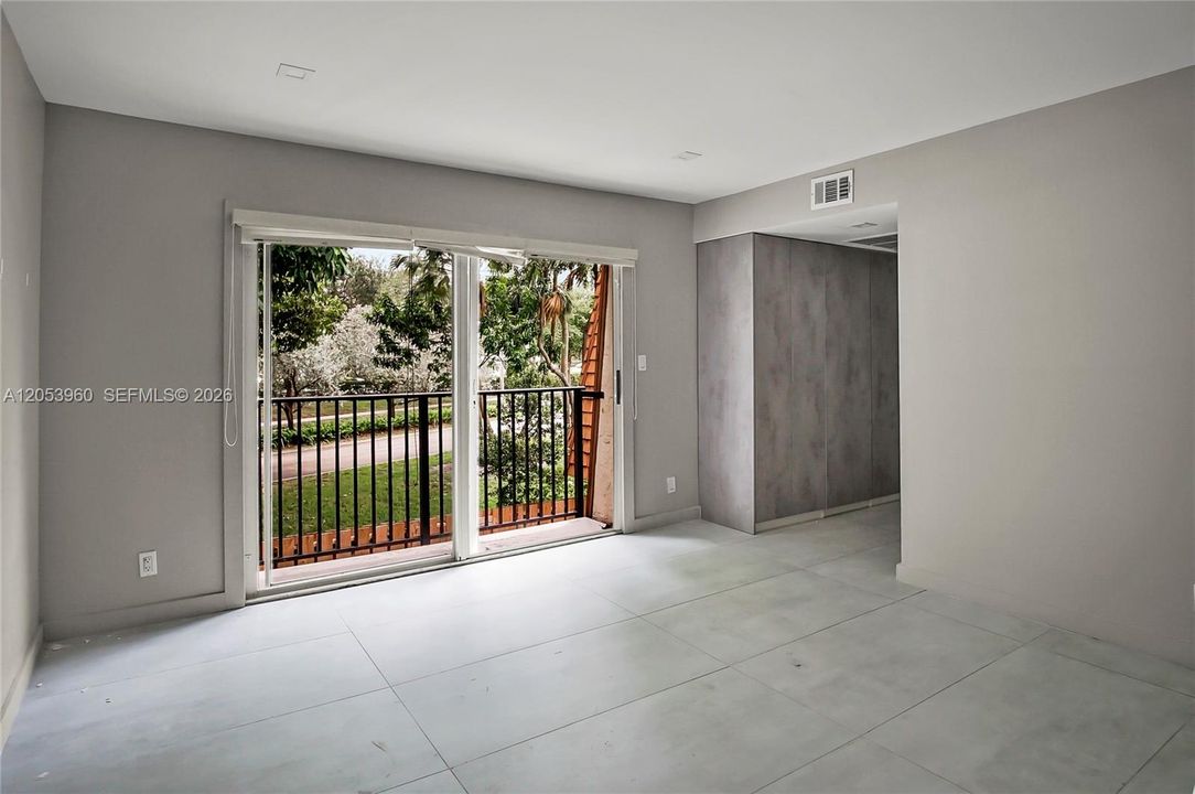 En Venta: $370,000 (2 camas, 2 baños, 1500 Pies cuadrados)