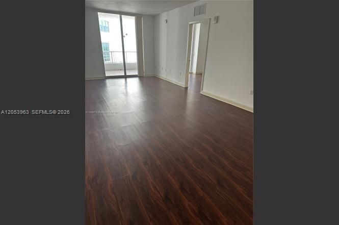 На продажу: $520,000 (2 спален, 2 ванн, 942 Квадратных фут)