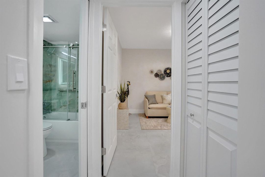guest bedroom bath
