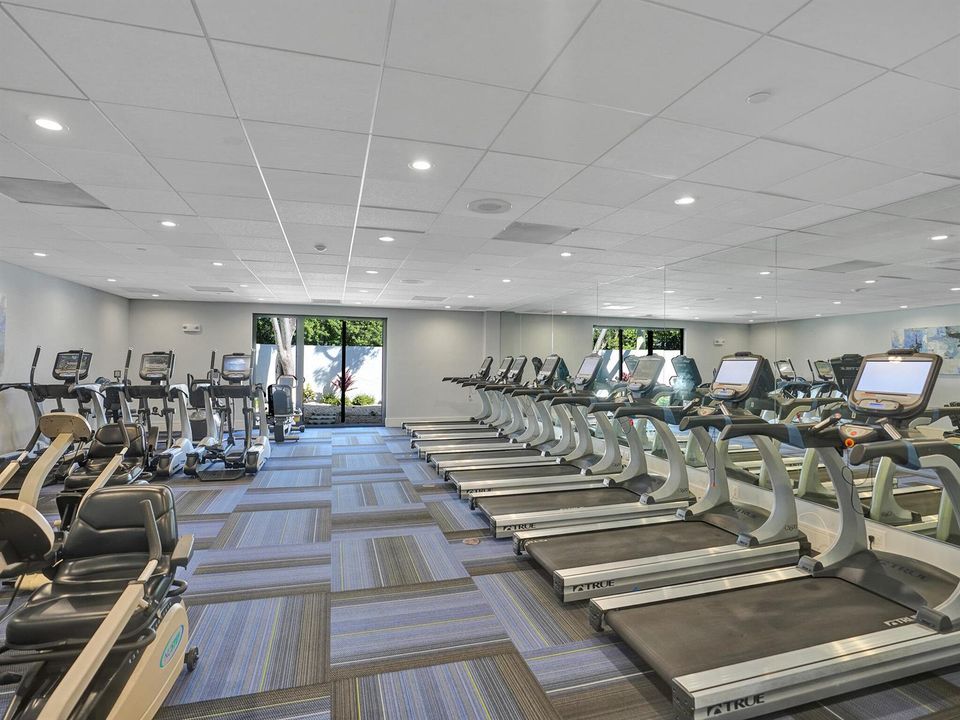 HL clubhouse fitness center