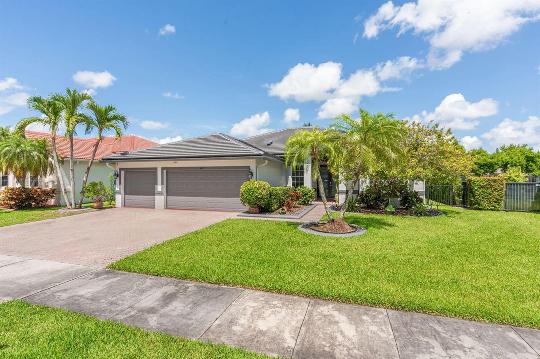 3-web-or-mls-5617 NW 106th Way Coral Spr