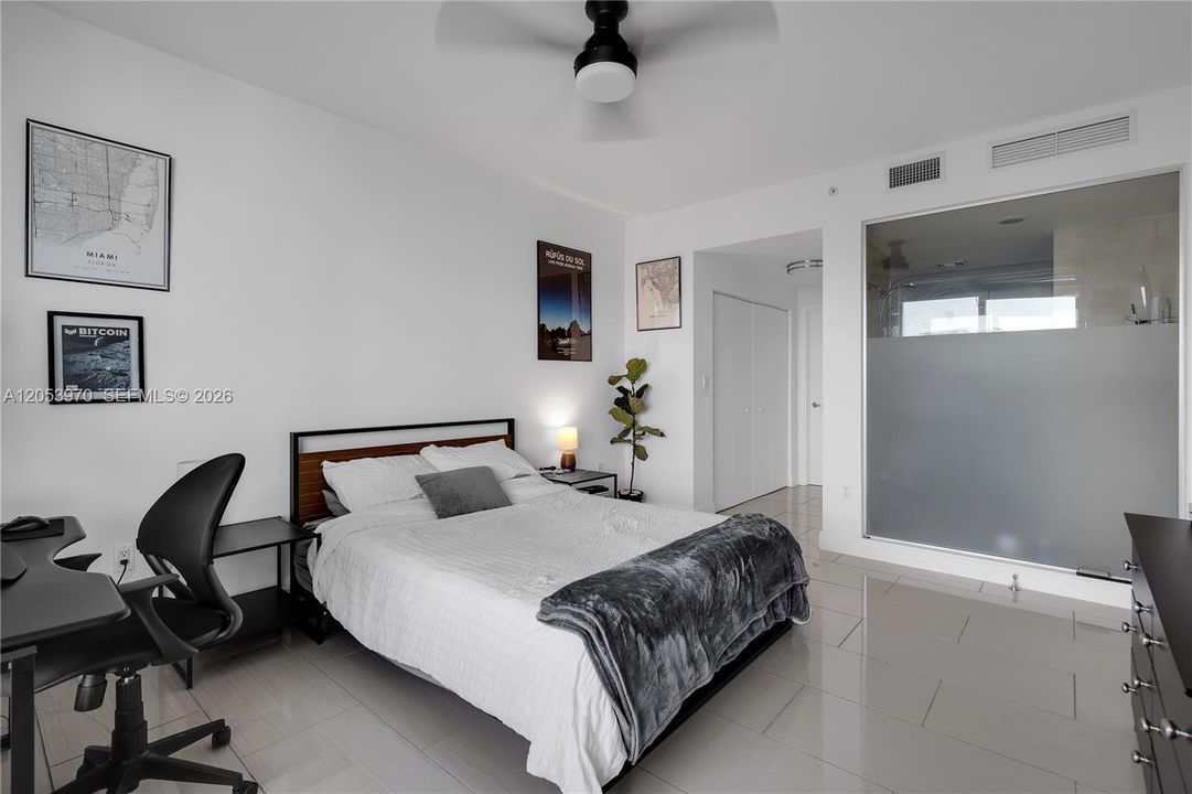For Rent: $3,900 (2 beds, 2 baths, 1114 Square Feet)