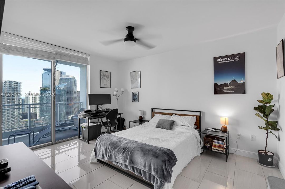For Rent: $3,900 (2 beds, 2 baths, 1114 Square Feet)