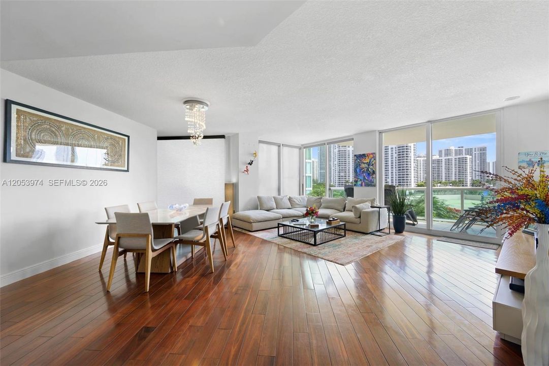For Sale: $469,000 (2 beds, 2 baths, 1610 Square Feet)