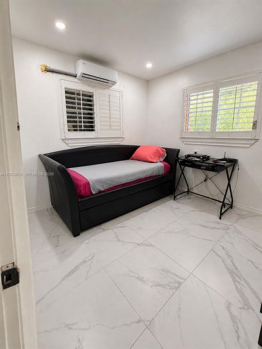 Activo con contrato: $429,999 (2 camas, 2 baños, 750 Pies cuadrados)