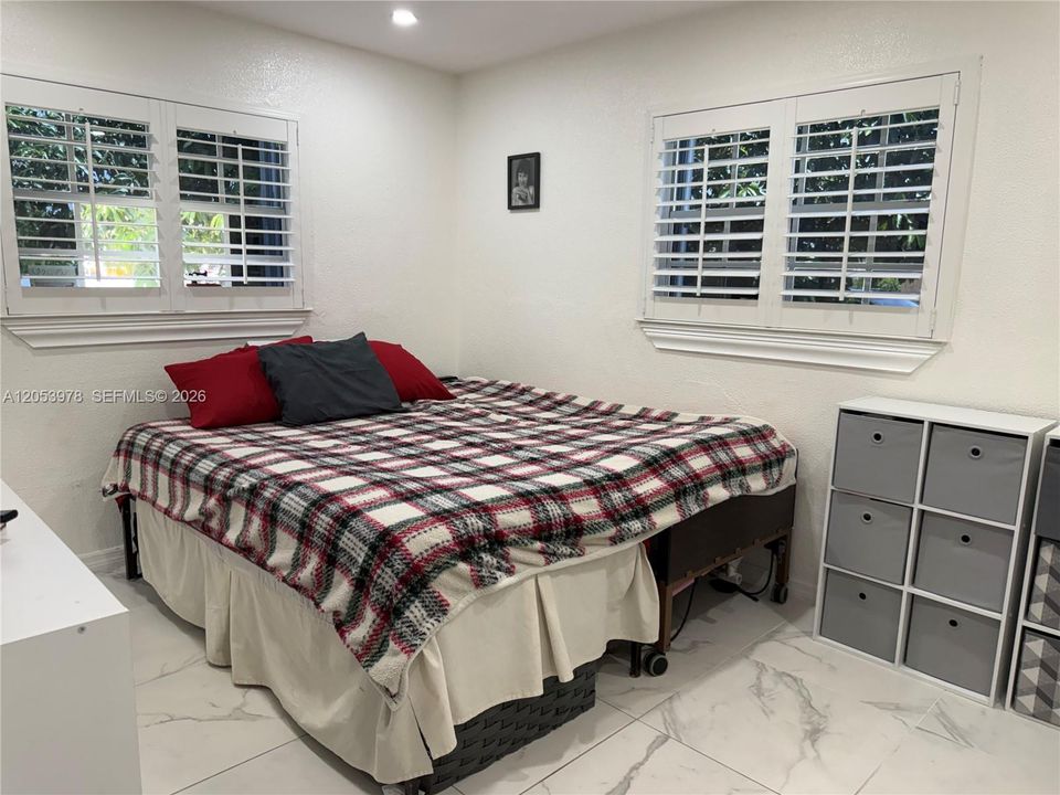Activo con contrato: $429,999 (2 camas, 2 baños, 750 Pies cuadrados)