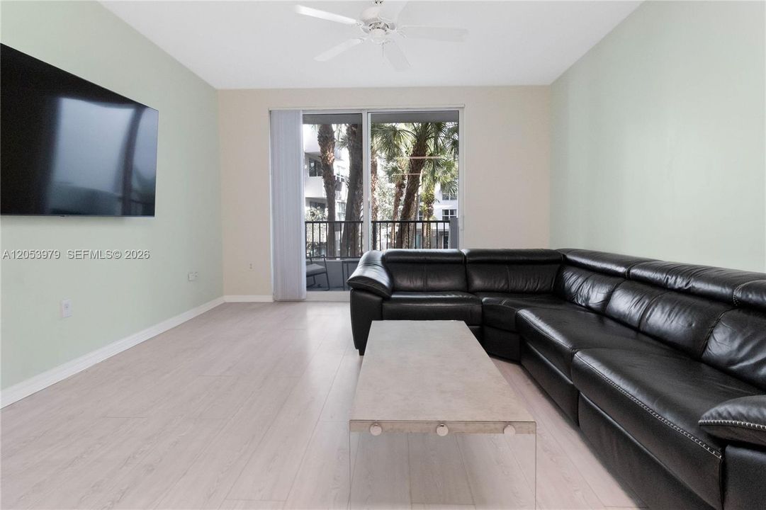 En Venta: $265,000 (1 camas, 1 baños, 756 Pies cuadrados)