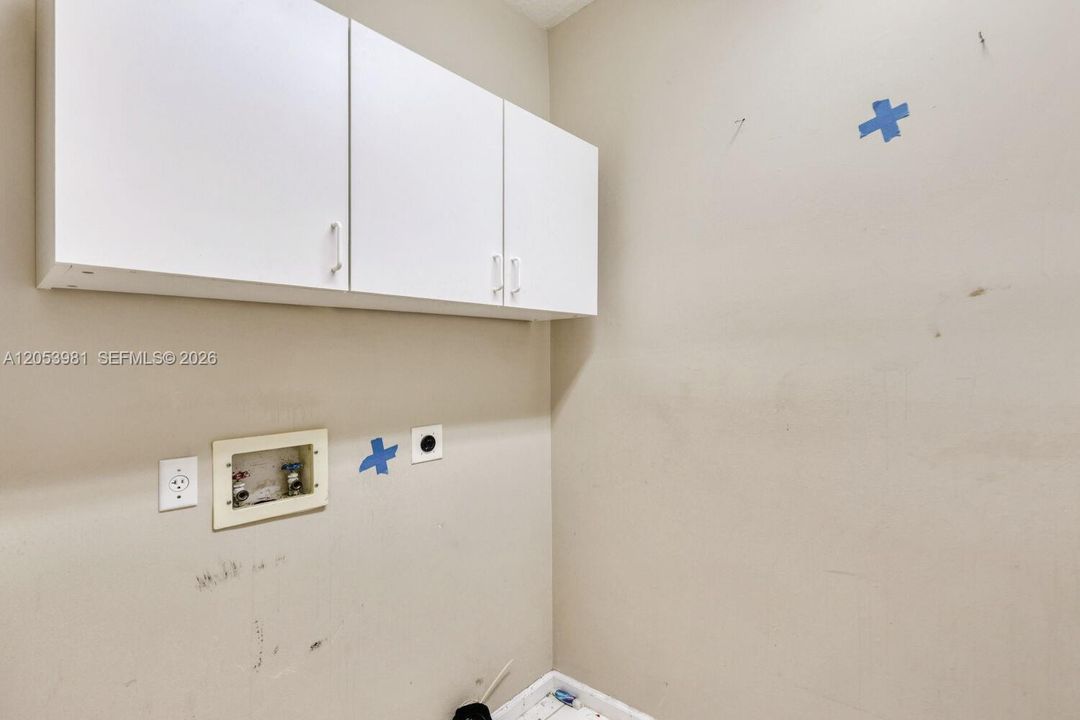 На продажу: $339,900 (3 спален, 2 ванн, 1829 Квадратных фут)