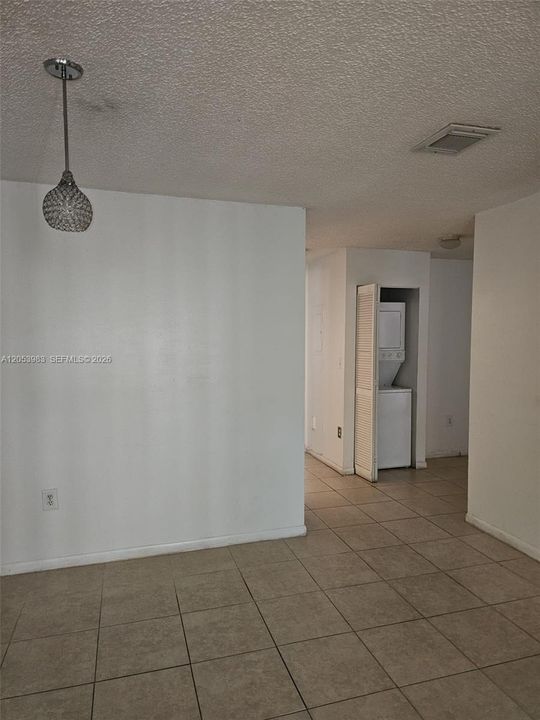 В аренду: $2,400 (3 спален, 2 ванн, 1120 Квадратных фут)