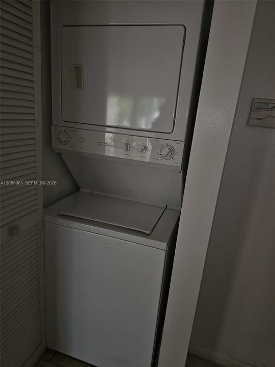 В аренду: $2,400 (3 спален, 2 ванн, 1120 Квадратных фут)
