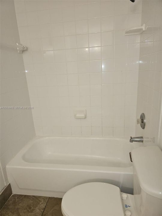 В аренду: $2,400 (3 спален, 2 ванн, 1120 Квадратных фут)