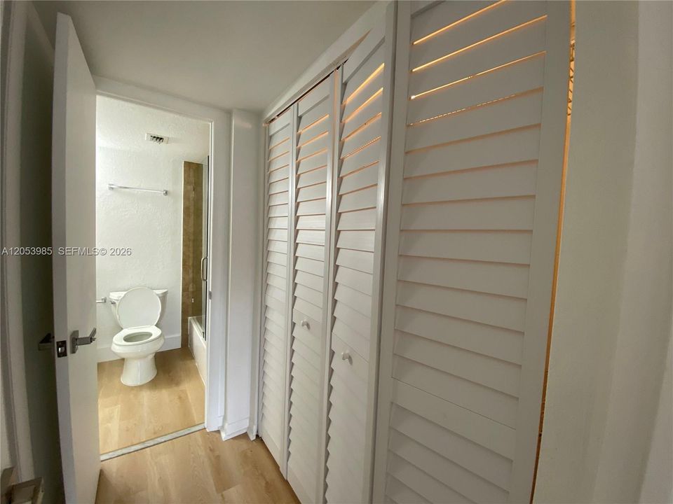 В аренду: $1,950 (1 спален, 1 ванн, 690 Квадратных фут)