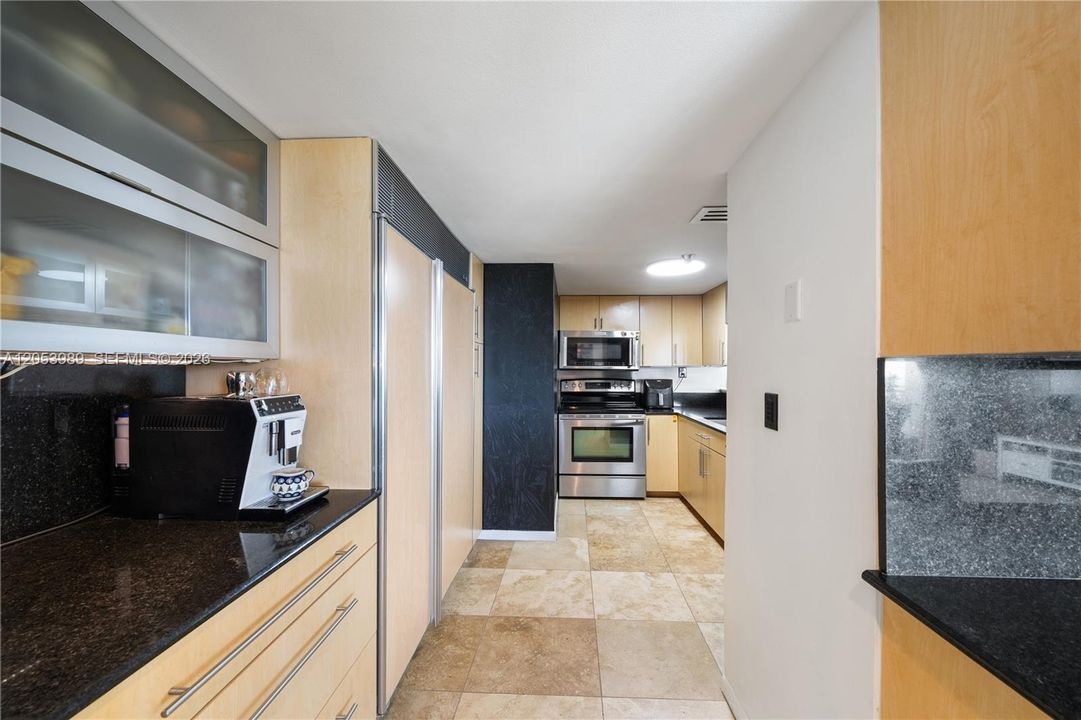 For Sale: $999,000 (3 beds, 2 baths, 1191 Square Feet)