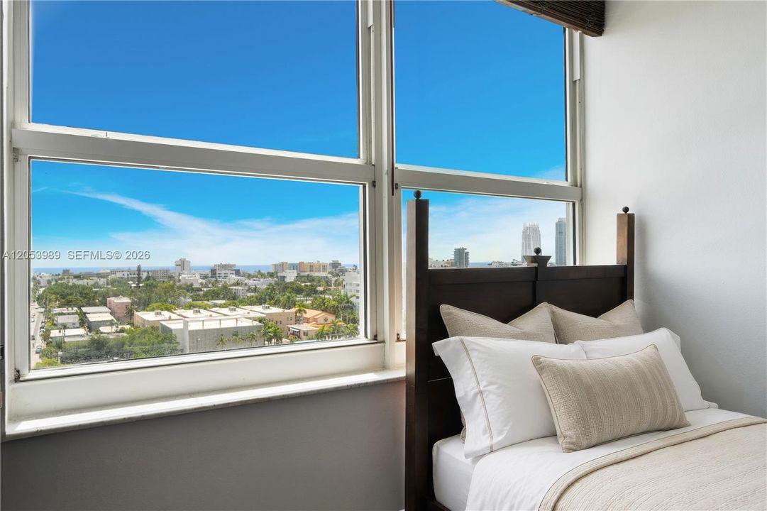 For Sale: $999,000 (3 beds, 2 baths, 1191 Square Feet)