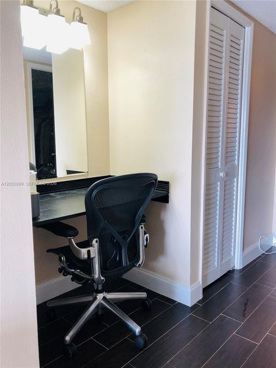 В аренду: $1,800 (1 спален, 1 ванн, 914 Квадратных фут)