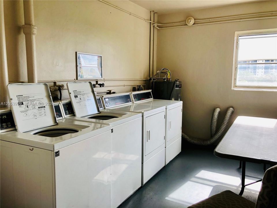 В аренду: $1,800 (1 спален, 1 ванн, 914 Квадратных фут)