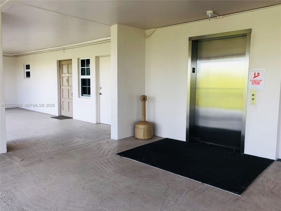В аренду: $1,800 (1 спален, 1 ванн, 914 Квадратных фут)