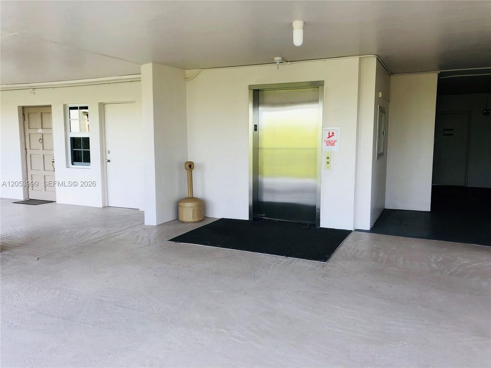 В аренду: $1,800 (1 спален, 1 ванн, 914 Квадратных фут)