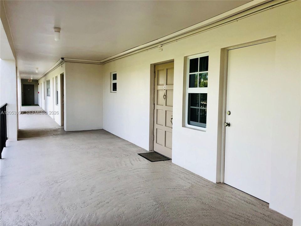В аренду: $1,800 (1 спален, 1 ванн, 914 Квадратных фут)