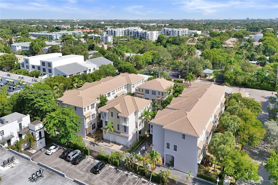 На продажу: $749,900 (3 спален, 3 ванн, 2156 Квадратных фут)