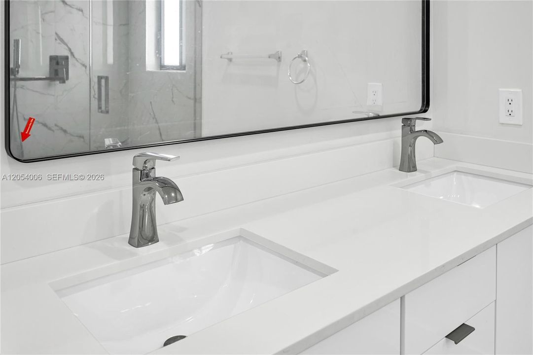 В аренду: $5,500 (4 спален, 2 ванн, 2096 Квадратных фут)