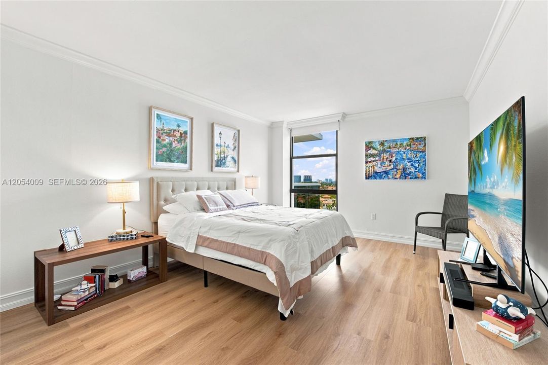 En Venta: $400,000 (2 camas, 2 baños, 1079 Pies cuadrados)